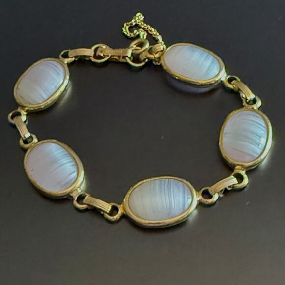 Vintage 60s Sarah Coventry Pale Pale Cabochon Link Bracelet - Picture 2 of 7